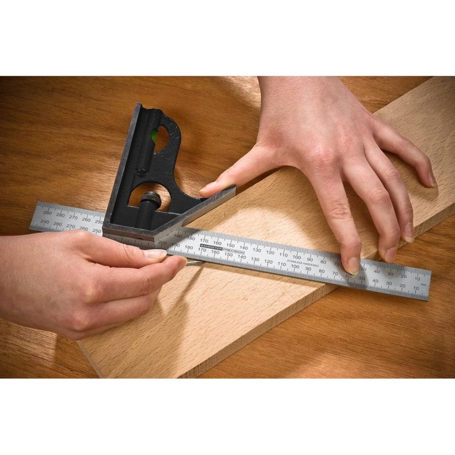 AdjustiRuler | Multifunktionale Kombination aus beweglichem Winkellineal-Set