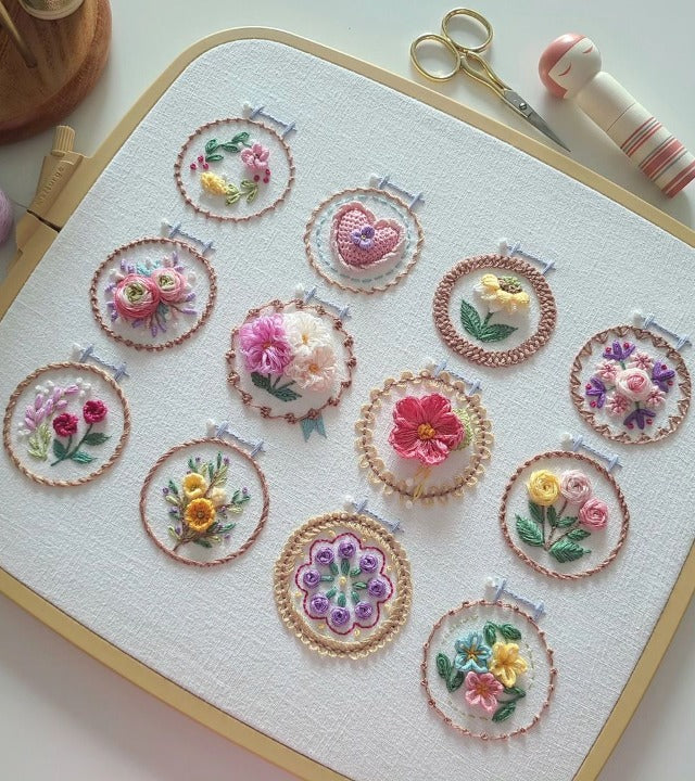 Florette™ | Kleines Blumenrahmen-Stickset