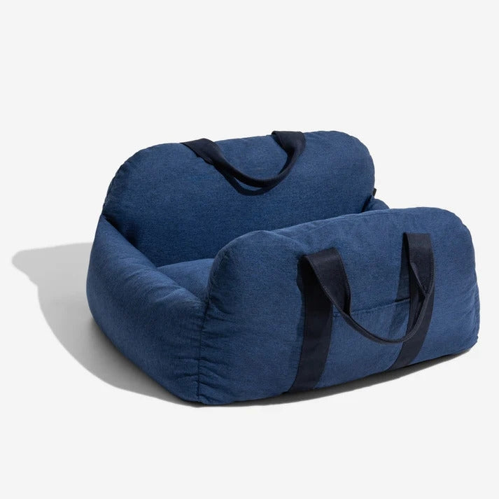 SafeSnug™ | Der sichere Kuschelthron, der jeder Autofahrt Ruhe und Geborgenheit schenkt