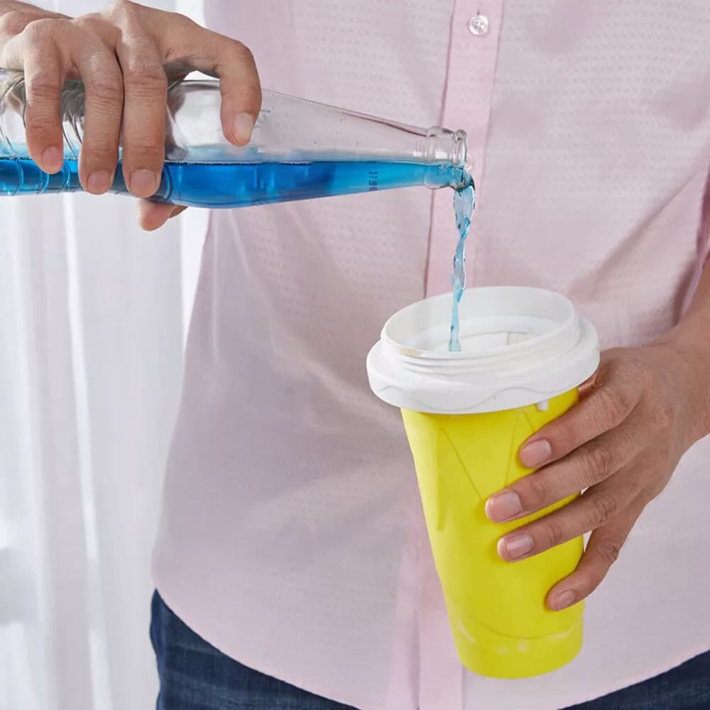 IceSplash™ | Slushy-Becher zum Quetschen