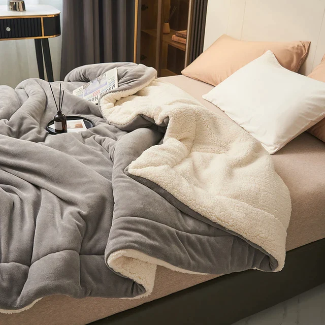 SoftHug Winterdecke | Weiche Fleece Kuscheldecke | Warm & Pflegeleicht | Perfekt für Sofa & Schlafzimmer