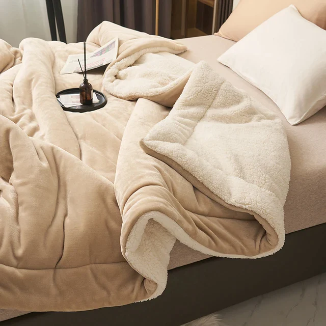SoftHug Winterdecke | Weiche Fleece Kuscheldecke | Warm & Pflegeleicht | Perfekt für Sofa & Schlafzimmer