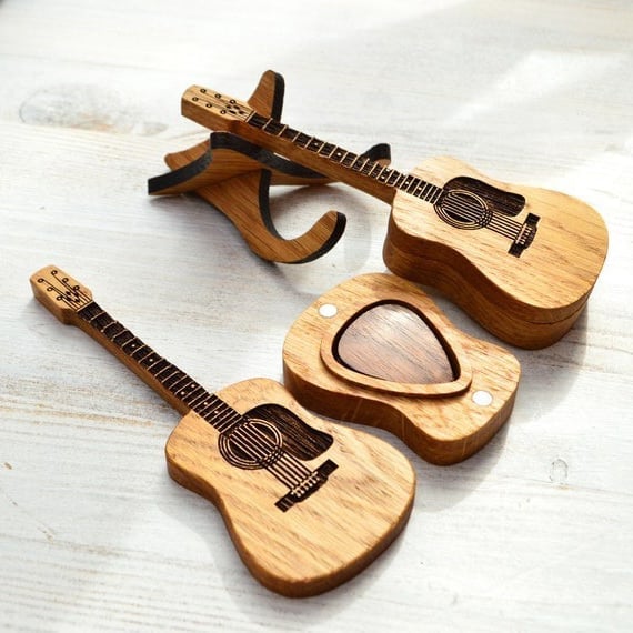 50% RABATT | GuitarNest™ | Gitarren-Plektrumhalter aus Holz