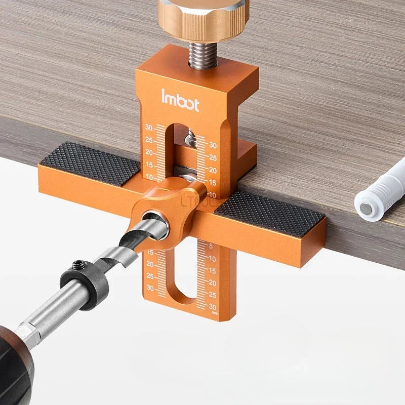 FixAlign™ | Perfekte Türen, mühelos montiert