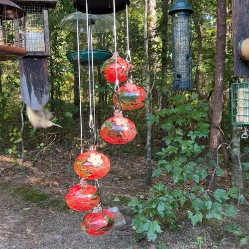 NectarBells | Charmante Windspiele Kolibri-Futterhäuschen