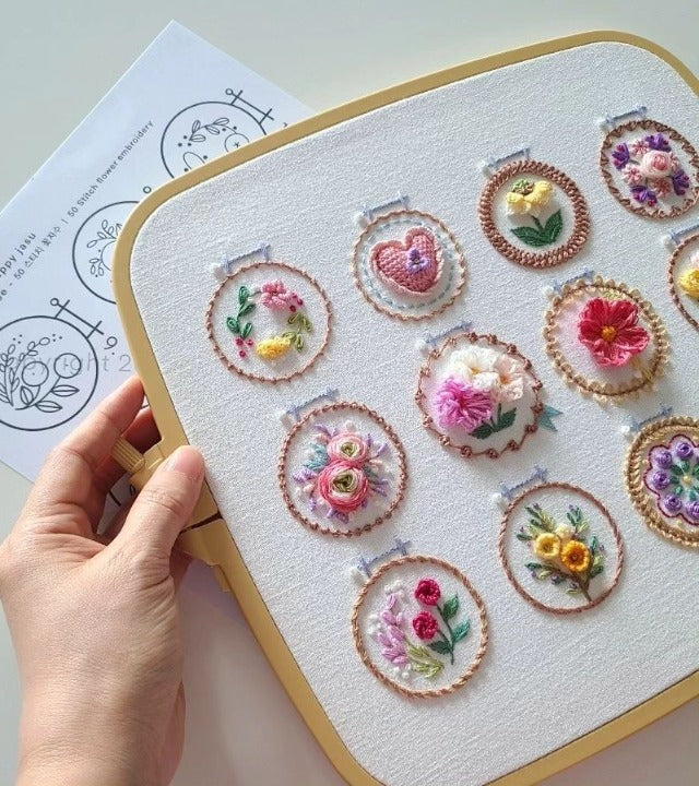Florette™ | Kleines Blumenrahmen-Stickset