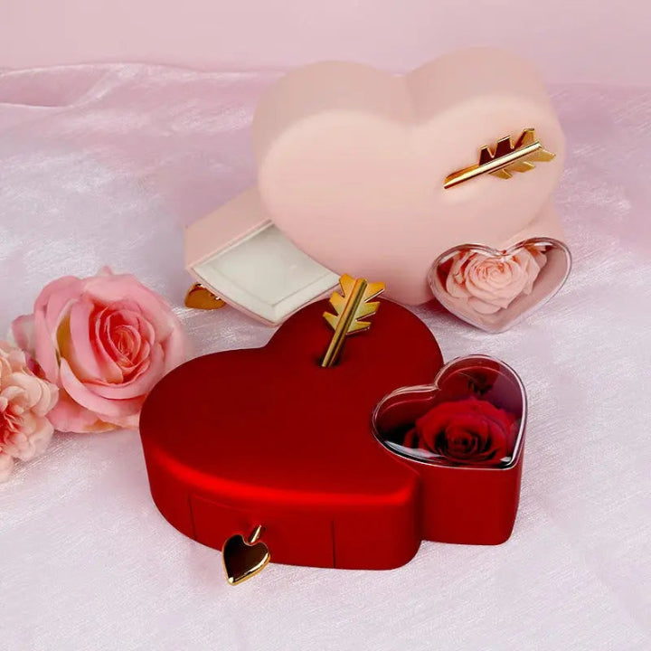 HeartGlow™ | Schmuckkästchen Herz „Love Struck“ – mit Geheimfach für Verlobungs- oder Ehering