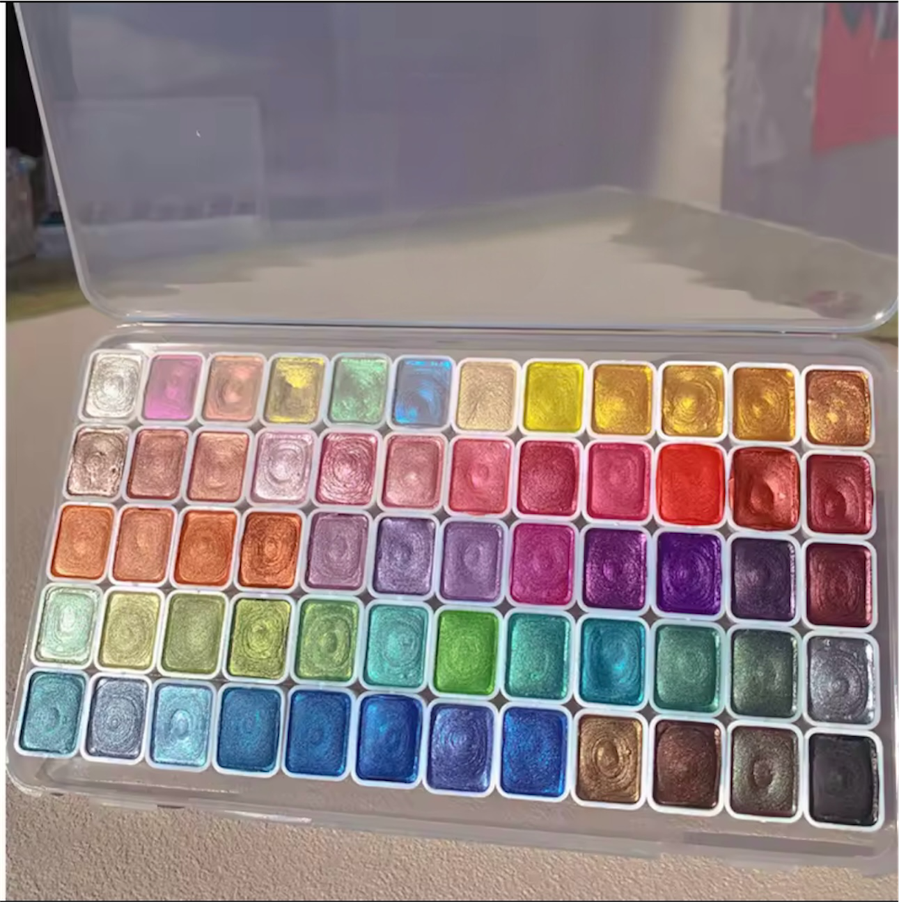 VibrantaX™ |  Entfache pure Kreativität mit Farben, die dein Kunstwerk lebendig werden lassen!