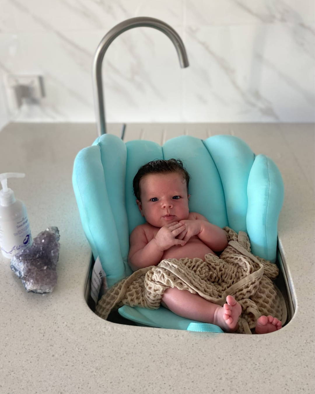 Cozy Bloom™ |  Waschbeckenbadewanne | Sanft, Sicher & Bequem