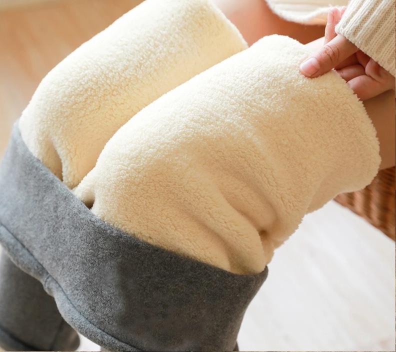 FroxterWarm™ | Kuschelige Power für Beine, die den Winter besiegen wollen!