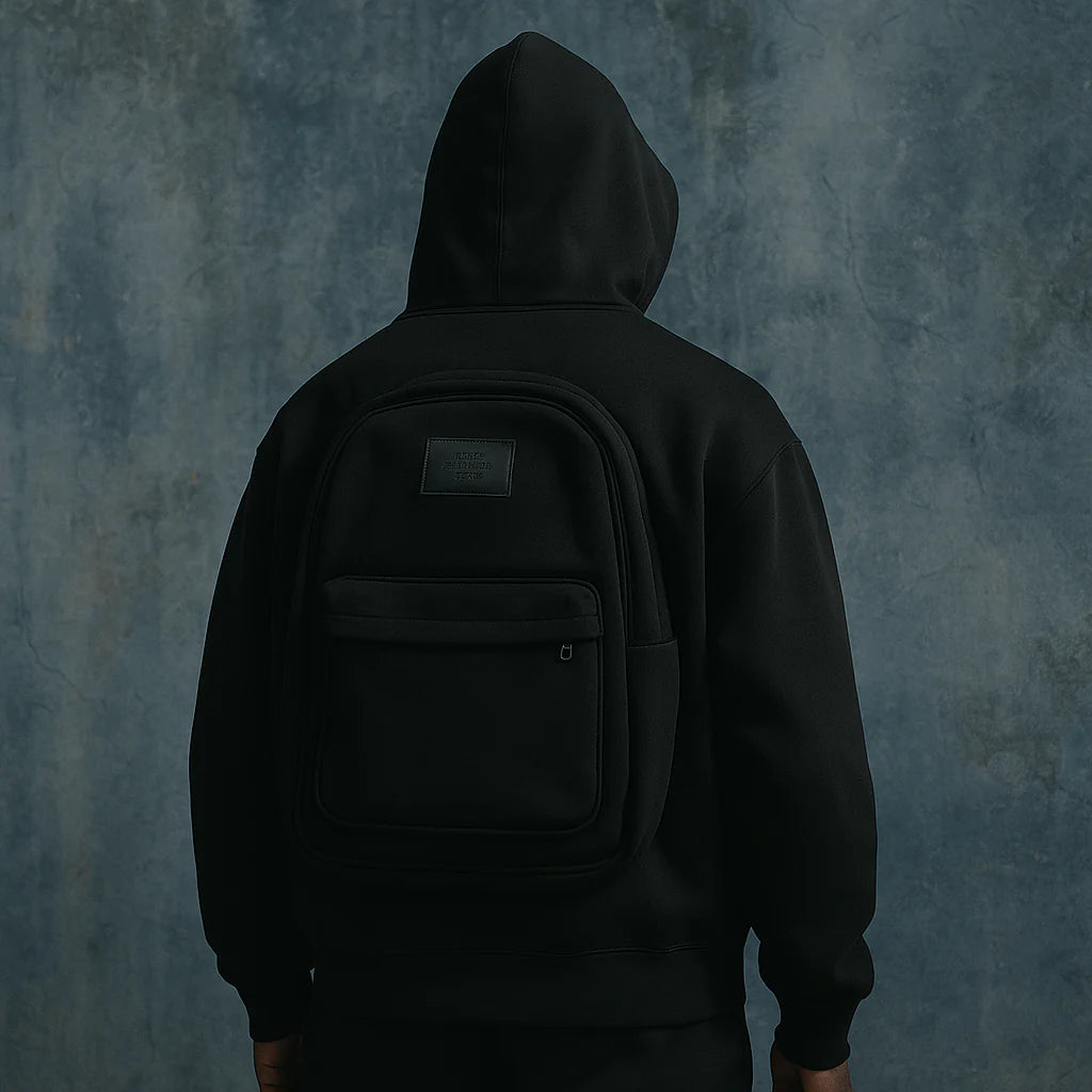 50% Rabatt | HoodSac™ | Keine Taschengebühren. Kein schweres Gepäck. Nur dein Hoodie.