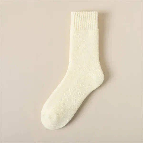 2+2 GRATIS | EverHeat™ | Verhindern Sie kalte Füße mit innovativen Socken, die auch bei extremer Kälte die Wärme speichern.