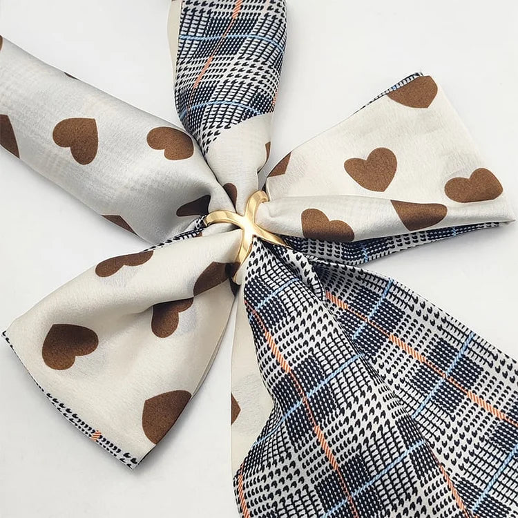 1+1 GRATIS | BloomLoop™ | Perlen-Schalclip – Elegantes Styling-Accessoire in 3 Sekunden