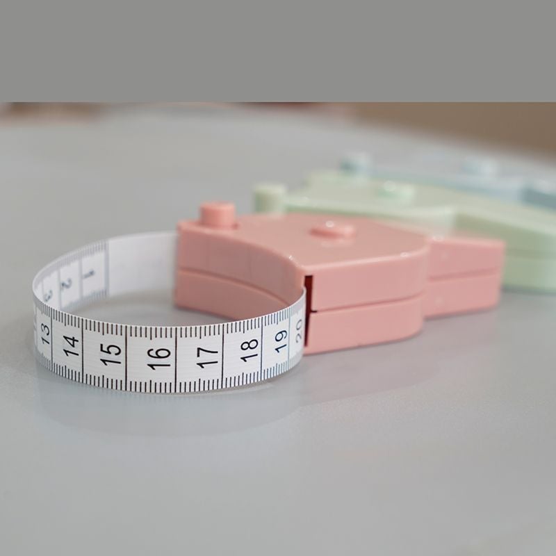1+1 GRATIS | MeasureLock™ | Körpermaßband-Set – Präzises Maßband mit Lock-Pin & automatischem Rückzug