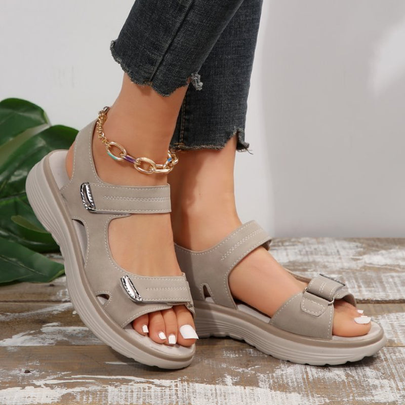50% Rabatt | SunStyle | Damensandalen mit Keilabsatz